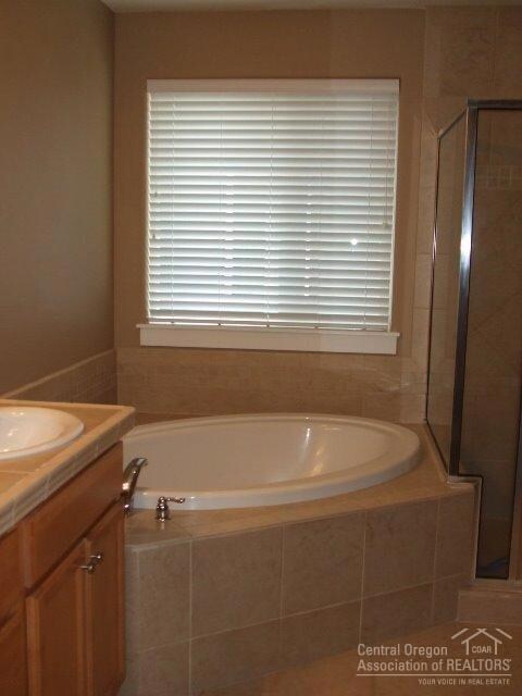 unlisted-address, Bend, OR 97702 - photo 5