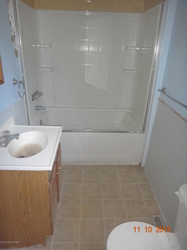 69 W Poplar St, Nanticoke, PA 18634 - photo 6