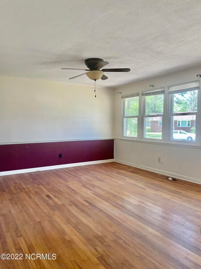 604 Decatur Rd, Jacksonville, NC 28540 - photo 5