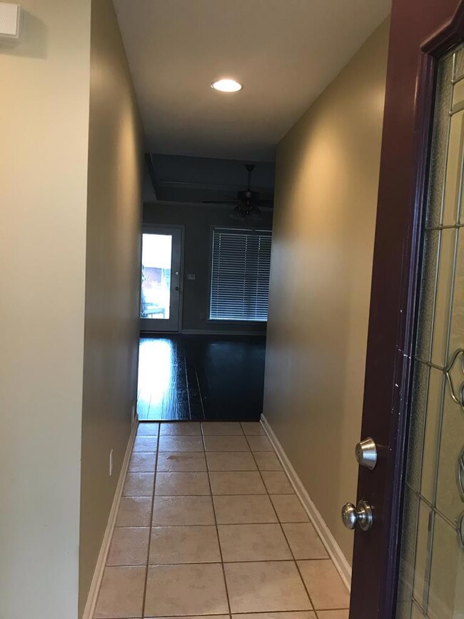 711 Frankfort Dr, Dothan, AL 36305 - photo 2