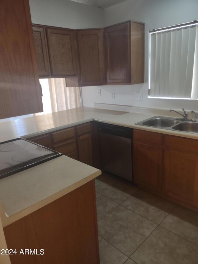 1453 E Todd Dr, Tempe, AZ 85283 - photo 6