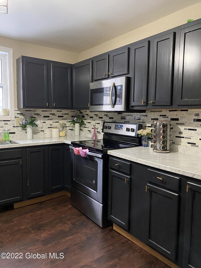 269 Elm St, Albany, NY 12202 - photo 4