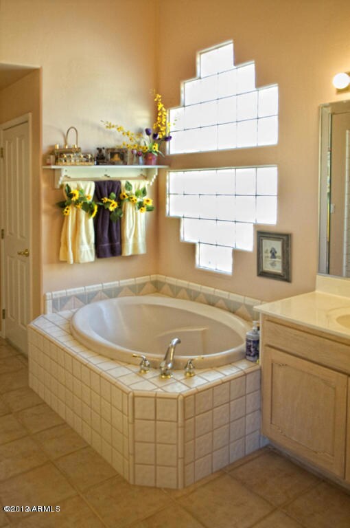 Master Garden Tub