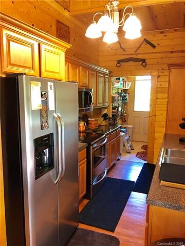 148 Pearl Way unit 17, Burnsville, NC 28714 - photo 7