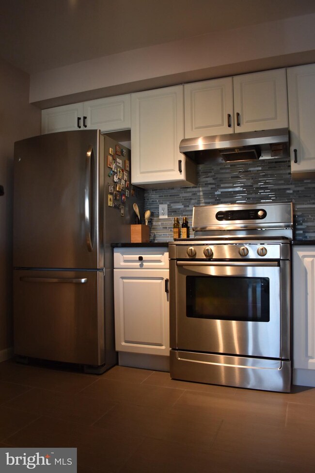 309 Trinity Ct unit 11, Princeton, NJ 08540 - photo 3