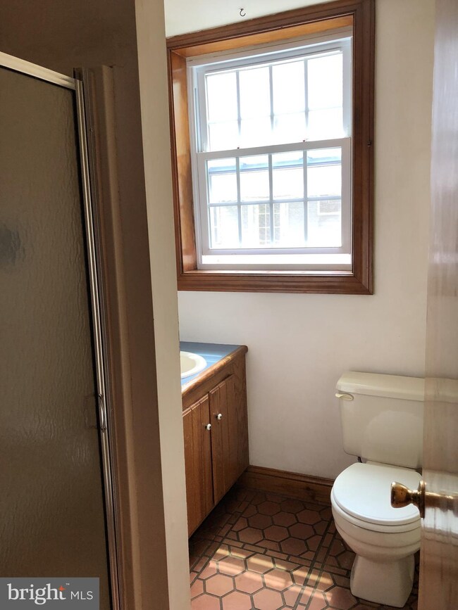 919 Old Manoa Rd, Havertown, PA 19083 - photo 6