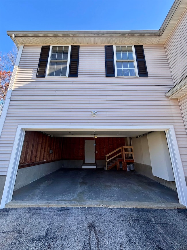 312 Whittington St, Manchester, NH 03104 - photo 5