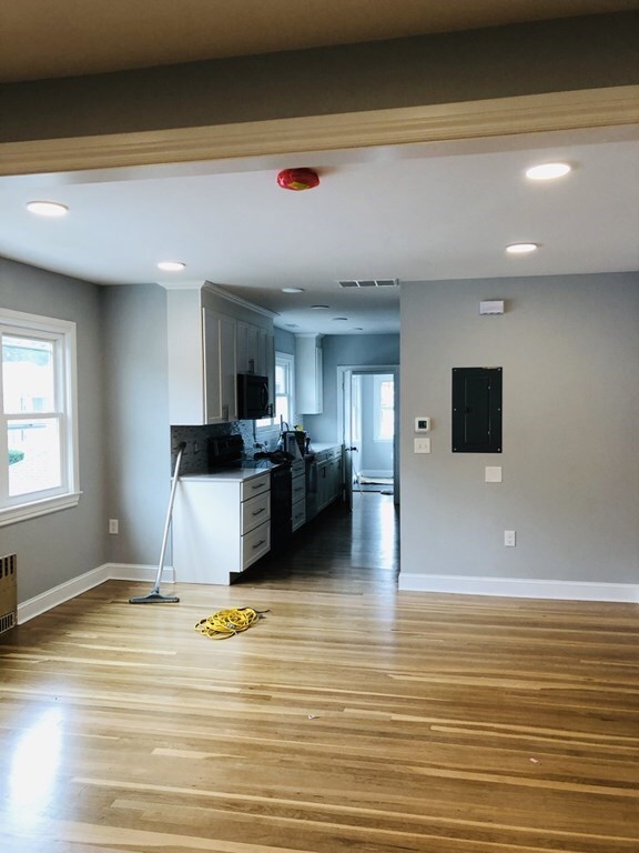 107 Lake St unit 2, Arlington, MA 02474 - photo 3