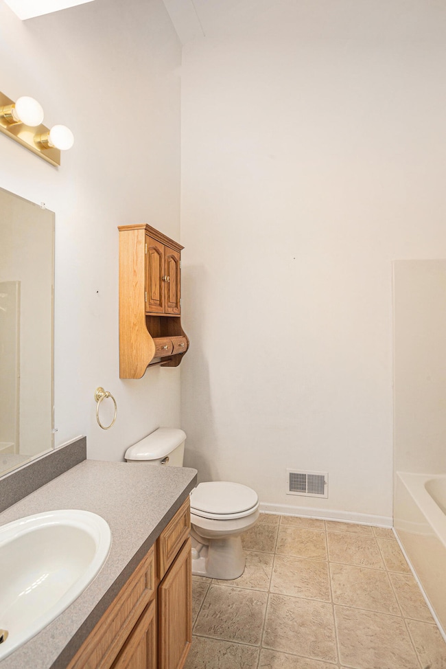 43146 Dante Ct, Sterling Heights, MI 48313 - photo 6