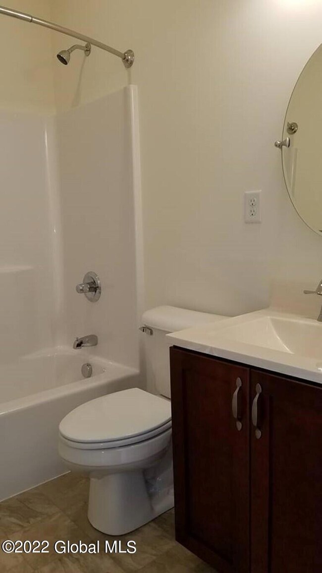 8 Huntington Way, Milton Tov, NY 12020 - photo 2