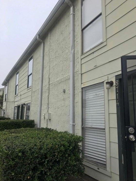 8714 Village of Fondren Dr unit 8714, Houston, TX 77071 - photo 2