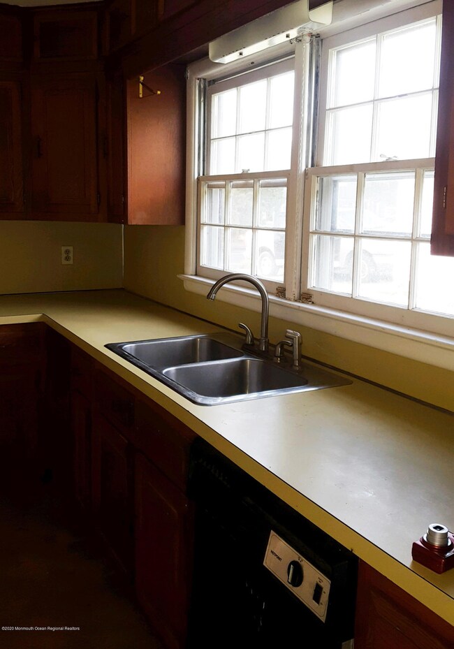 151 Thomas Ave, West Creek, NJ 08092 - photo 7