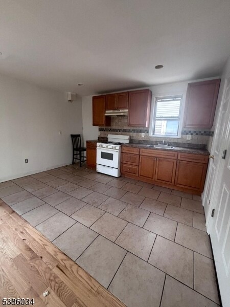 107 Goodwin Ave unit 109, Newark, NJ 07112 - photo 2