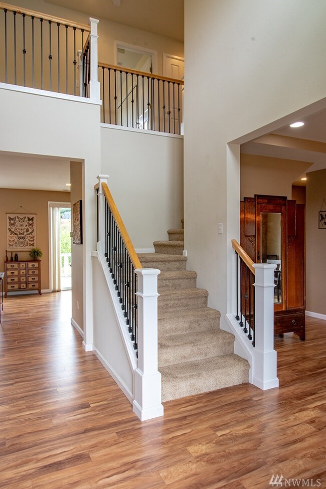 10904 168th Ave E, Lake Tapps, WA 98391 - photo 4