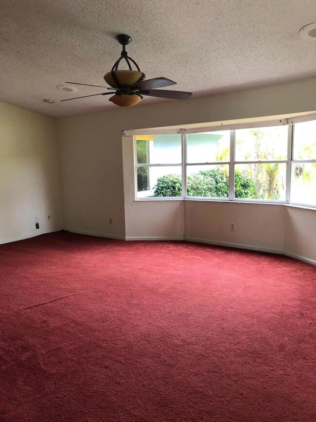 536 SW Undallo Rd, Port Saint Lucie, FL 34953 - photo 2