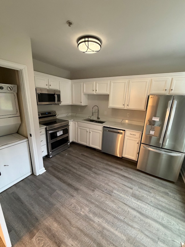 34 Pleasant St unit 3, Plainfield, CT 06374 - photo 3