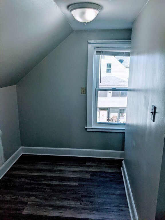 25 Hosmer St unit 3, Watertown, MA 02472 - photo 4