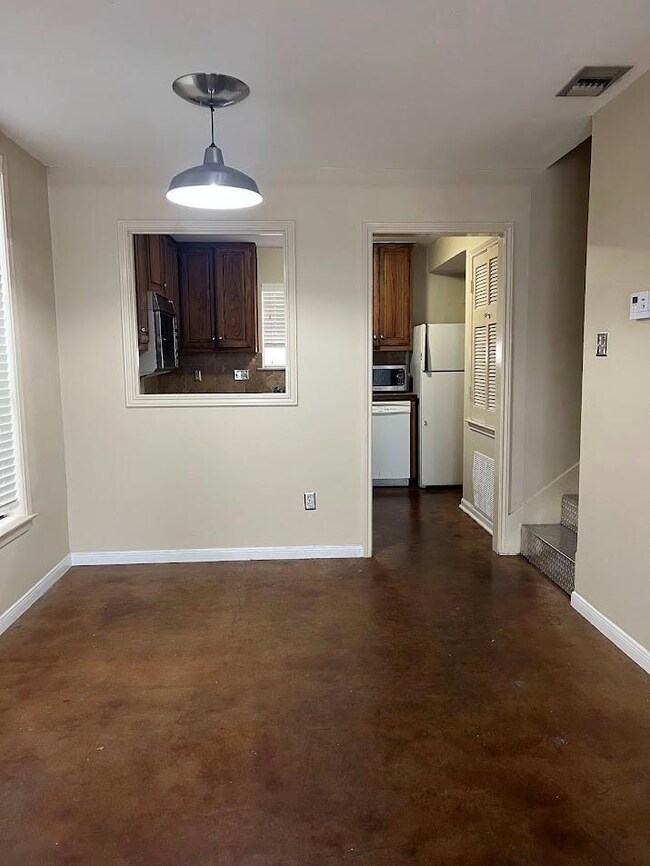 Orange Tree Condominiums unit 31, Austin, TX 78705 - photo 4