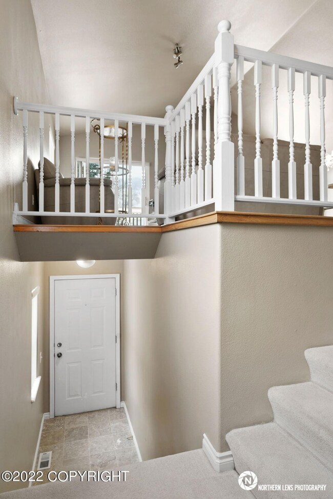 Entry_Stairway_1