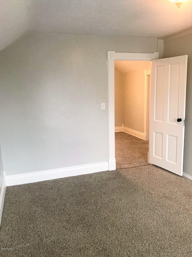 Bedroom up 2