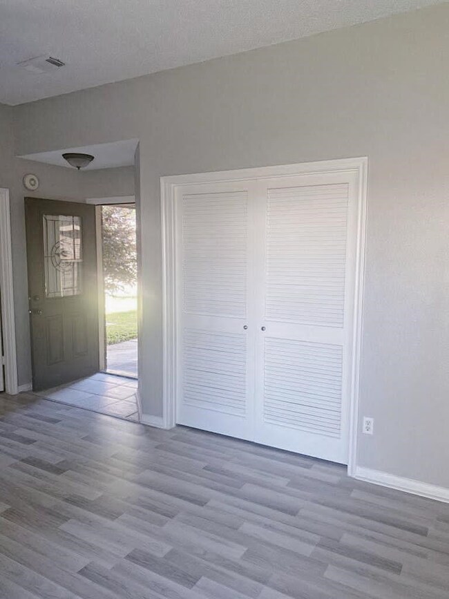 8658 Pine Falls Dr, Houston, TX 77095 - photo 4