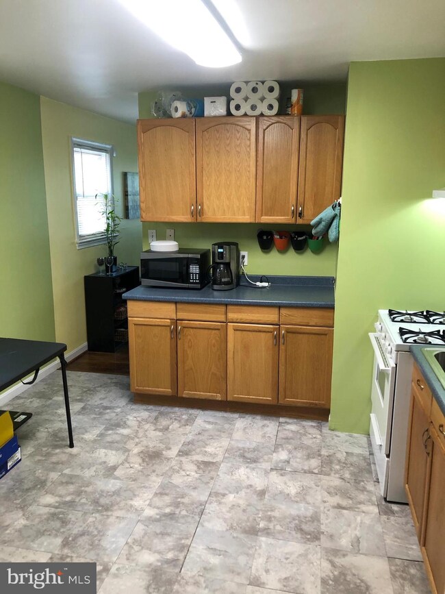 6707 Clinglog St, Capitol Heights, MD 20743 - photo 4