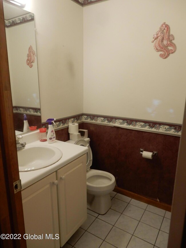 15 Stratton Cir, Troy, NY 12182 - photo 6