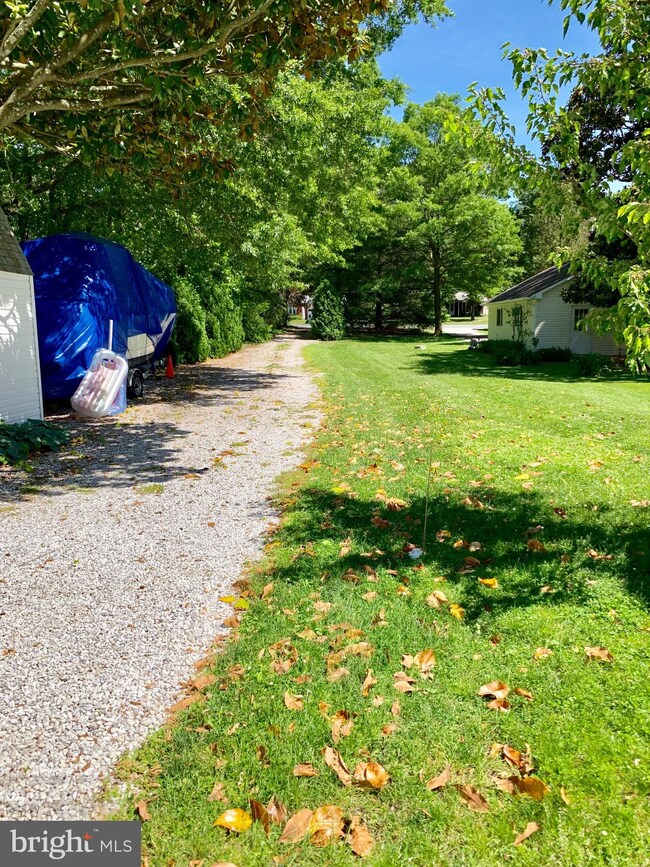 3734 Chestnut Rd, Middle River, MD 21220 - photo 4