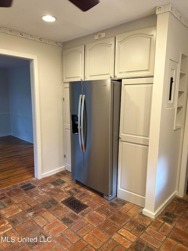 kitchen b
