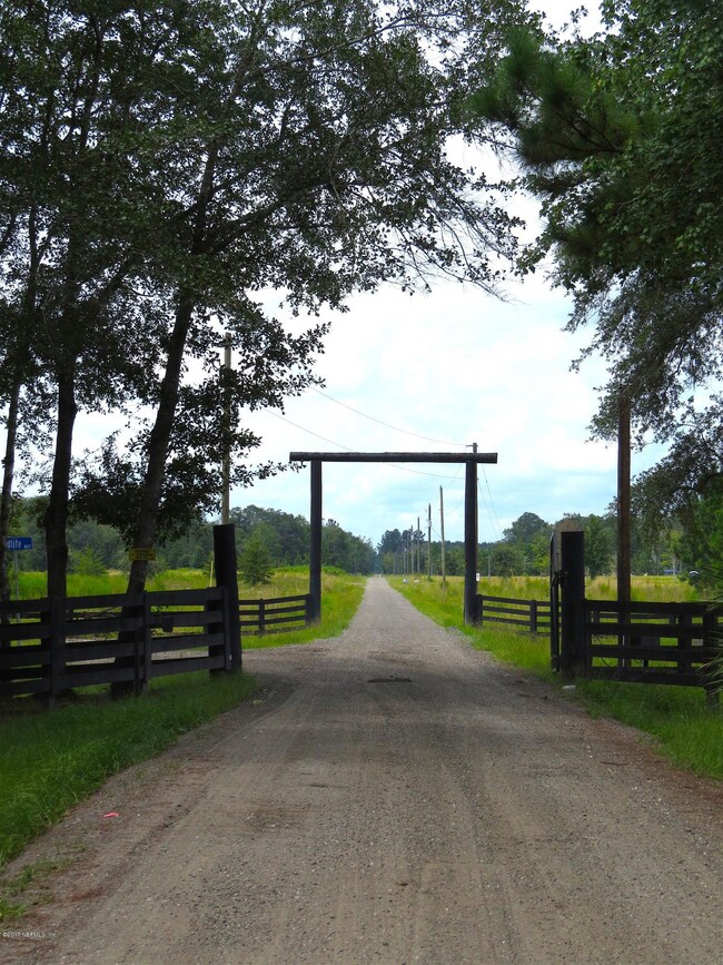 55051 Countree Life Way, Callahan, FL 32011 - photo 2