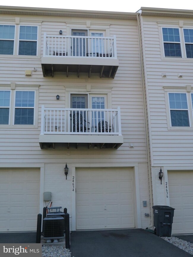 24634 Johnson Oak Terrace, Sterling, VA 20166 - photo 3