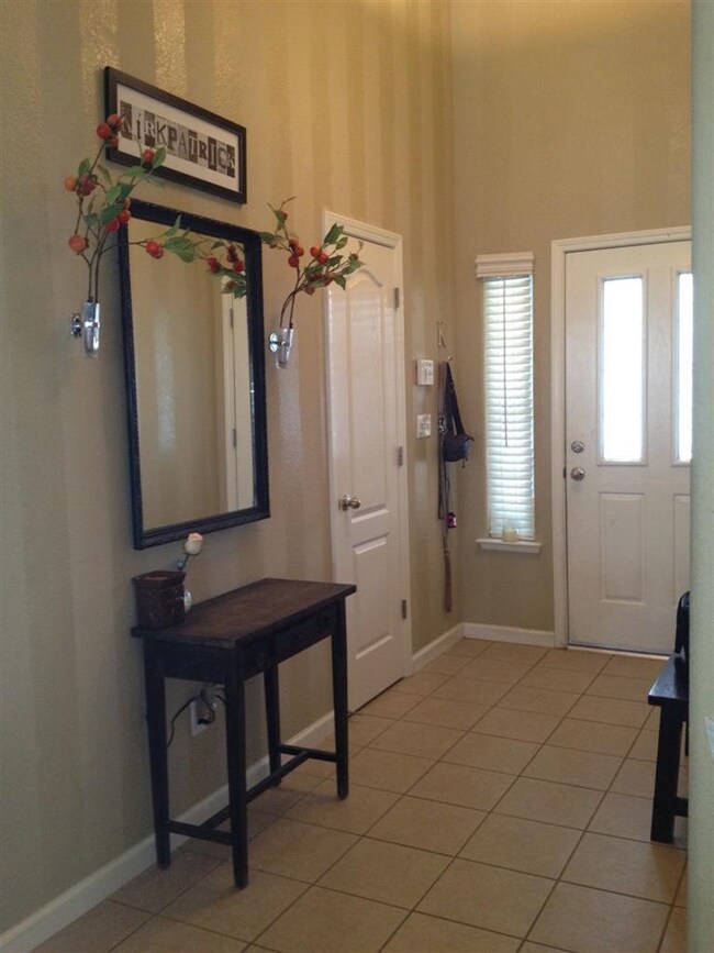 6536 E Montecito Ave, Fresno, CA 93727 - photo 2