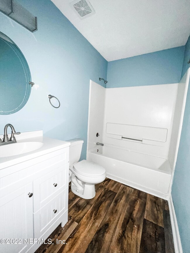 5102 Somerton Ct, Jacksonville, FL 32210 - photo 3