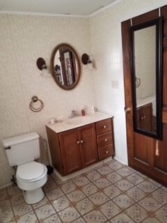 724 Mckinley Ave, Vandergrift, PA 15690 - photo 4