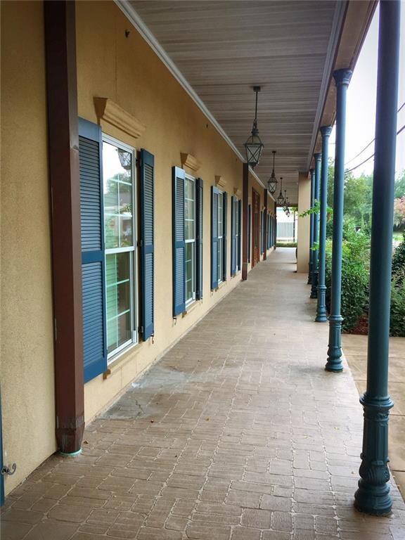 Front Covered Walkway