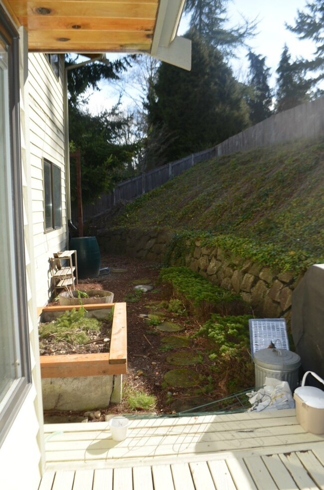 9022 Park Rd, Edmonds, WA 98026 - photo 6