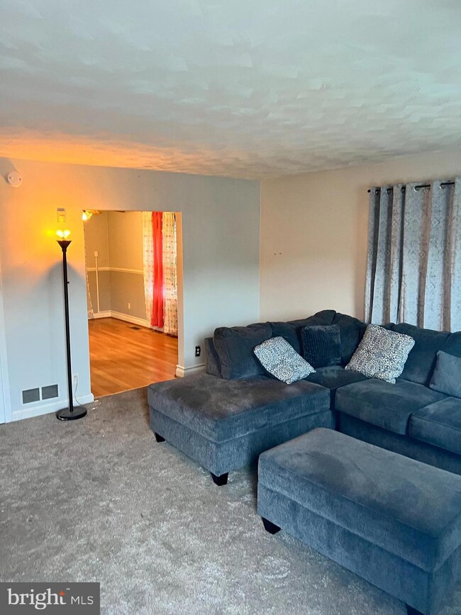 2147 Firethorn Rd, Middle River, MD 21220 - photo 2