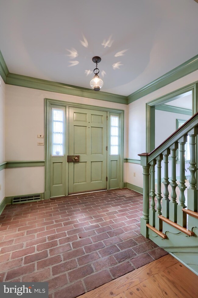 1107 W Main St, Ephrata, PA 17522 - photo 3