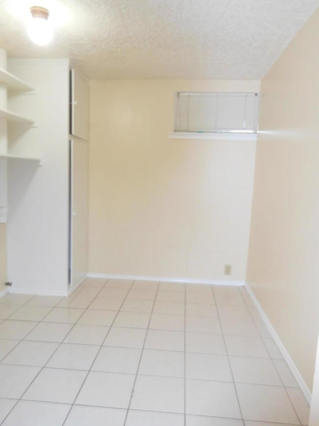 3617 Lebanon Ave unit 2, El Paso, TX 79930 - photo 5