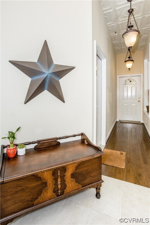 Hallway to unit.