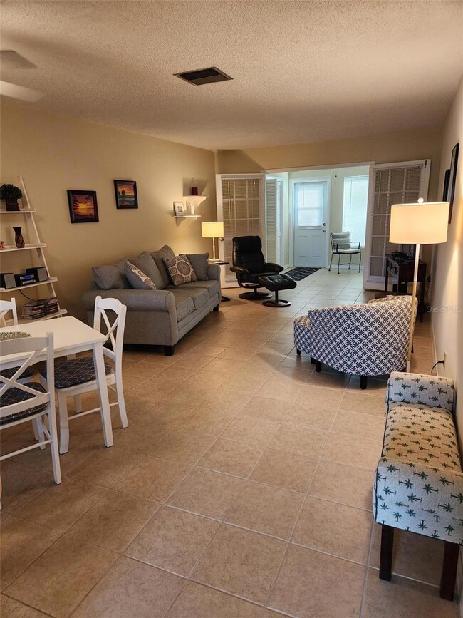 1664 S Lake Ave unit 3, Clearwater, FL 33756 - photo 4
