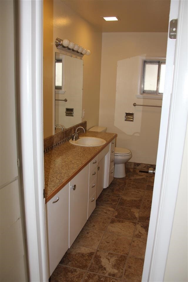 319 S Elder St, Nampa, ID 83686 - photo 2