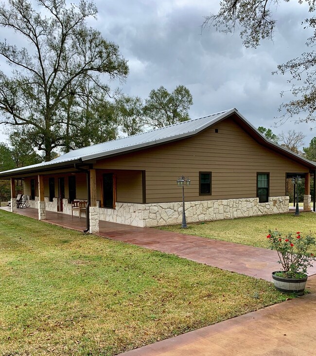 811 Blackburn Switch Rd, Lufkin, TX 75904 - photo 3