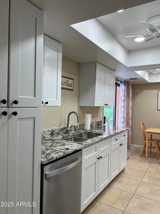 12212 N Paradise Village Pkwy S unit 142, Phoenix, AZ 85032 - photo 7