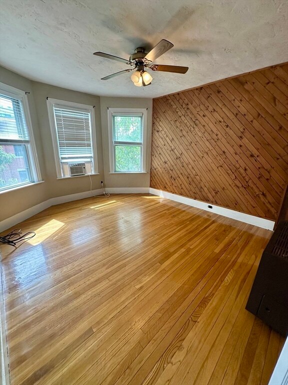 592 E 3rd St unit 3, Boston, MA 02127 - photo 4