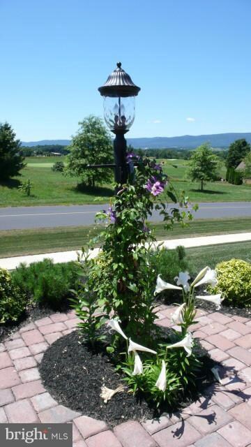 1612 Majestic Dr, Chambersburg, PA 17202 - photo 5