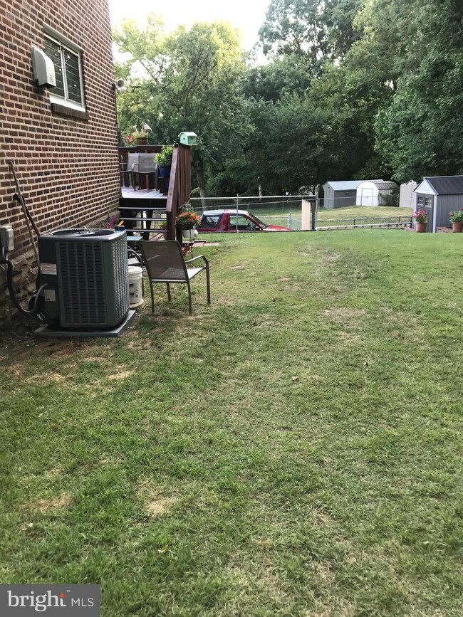 1108 Springfield Rd, Darby, PA 19023 - photo 3