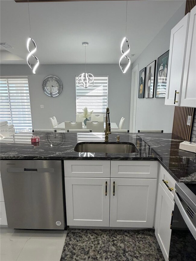 2923 22nd St SW, Lehigh Acres, FL 33976 - photo 6