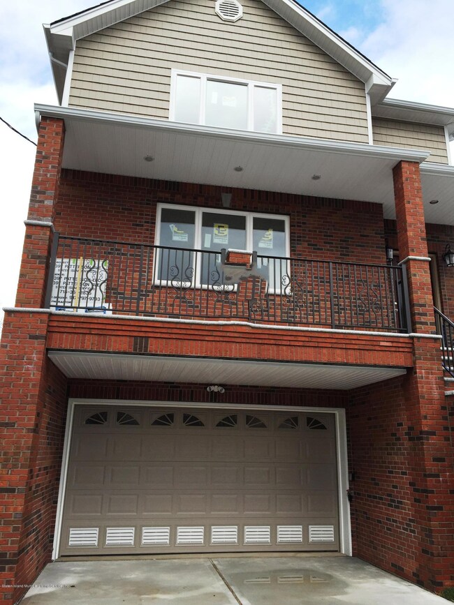 397 Patterson Ave, Staten Island, NY 10305 - photo 4