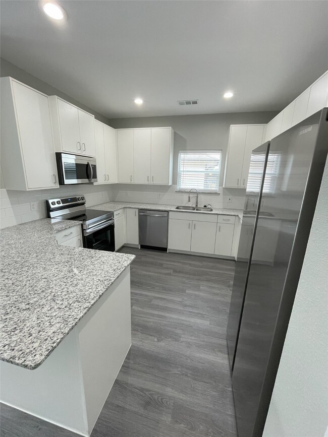 621-623 W Elm St unit 623, Denison, TX 75020 - photo 5